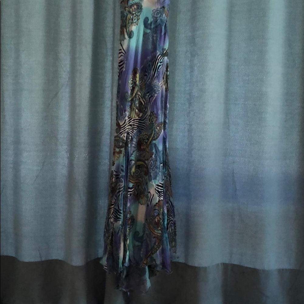 Dress - Picture 2 of 8